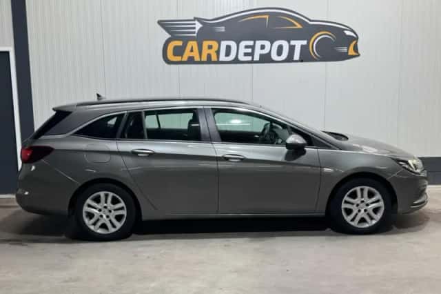 Opel Astra (2019) thumbnail 4