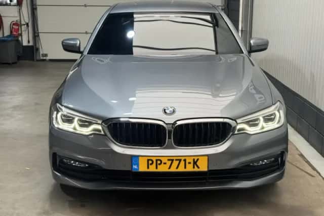 BMW 5-Serie (2017) thumbnail 2