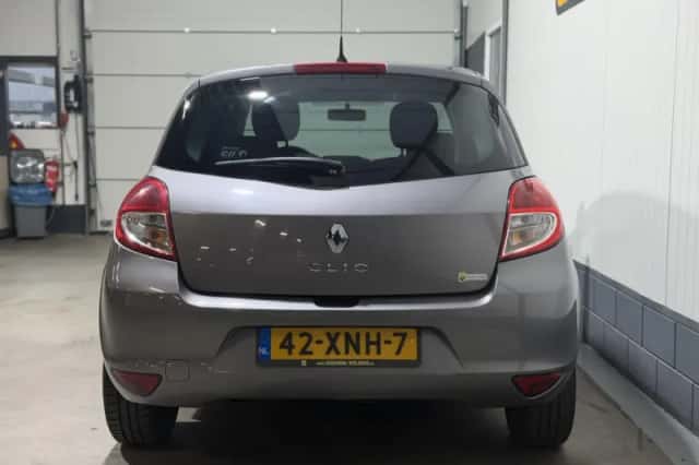Renault Clio (2012) thumbnail 5