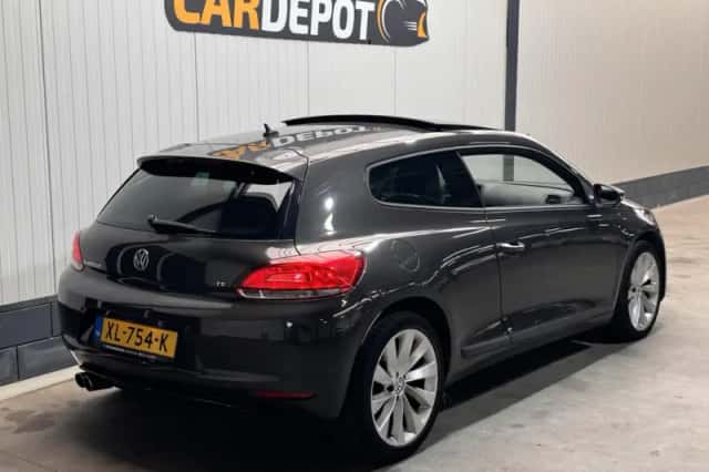 Volkswagen Scirocco (2010) thumbnail 5