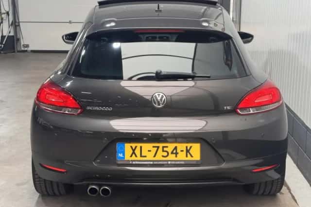 Volkswagen Scirocco (2010) thumbnail 6
