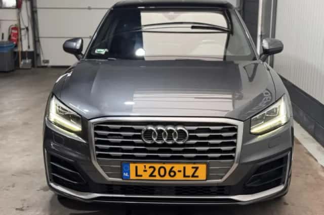 Audi Q2 (2017) thumbnail 2
