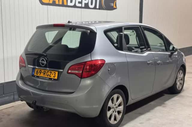 Opel Meriva (2011) thumbnail 5