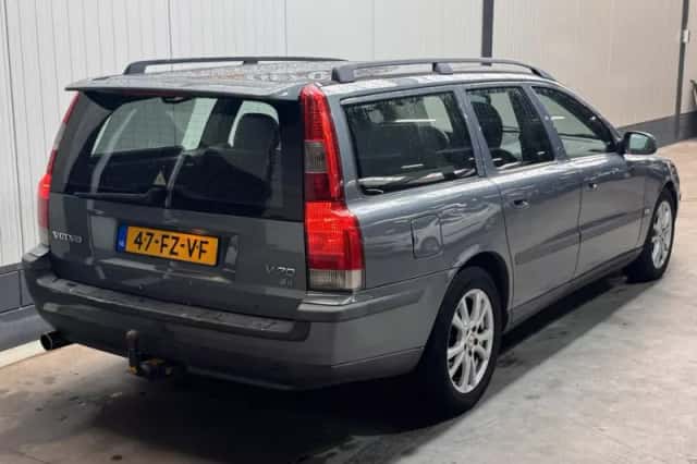 Volvo V70 (2000) thumbnail 5