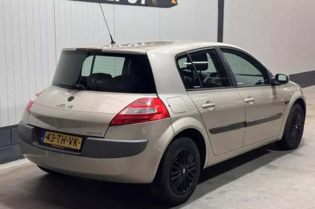 Renault Mégane (2006) thumbnail 5
