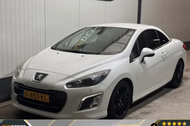 Peugeot 308 (2012) thumbnail 1