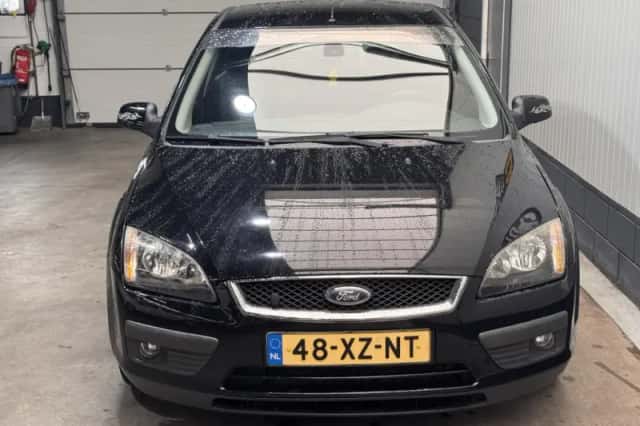 Ford Focus (2007) thumbnail 2