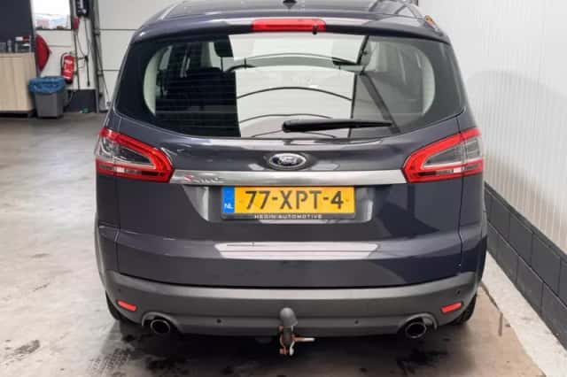 Ford S-Max (2012) thumbnail 6