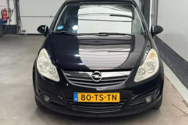 Opel Corsa (2007) thumbnail 2