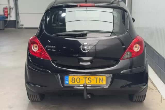 Opel Corsa (2007) thumbnail 6