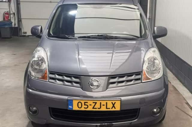 Nissan Note (2008) thumbnail 2