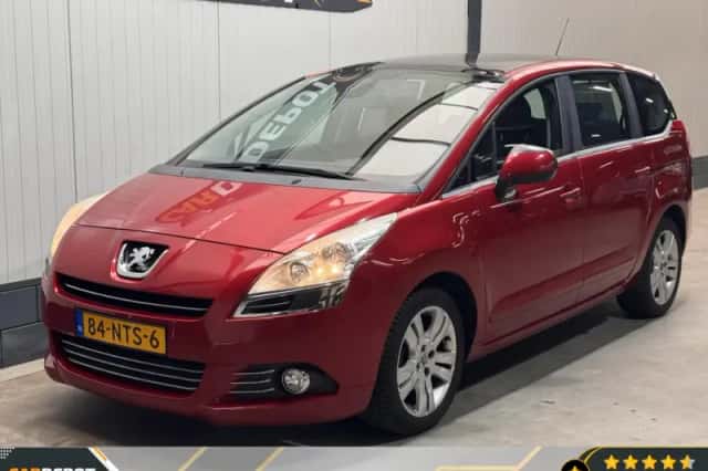 Peugeot 5008 (2010) thumbnail 1