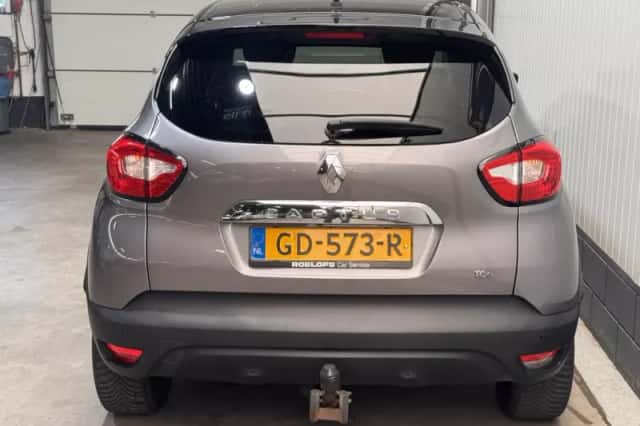 Renault Captur (2015) thumbnail 6
