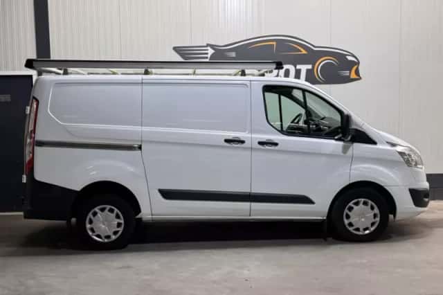Ford Transit Custom (2015) thumbnail 4