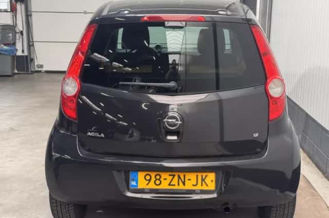Opel Agila (2008) thumbnail 6