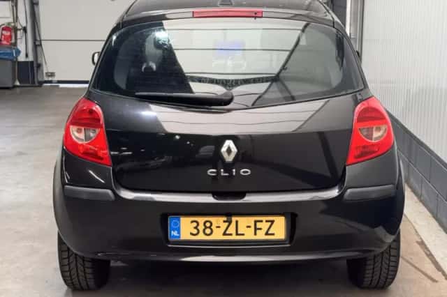 Renault Clio (2008) thumbnail 6