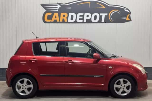 Suzuki Swift (2006) thumbnail 4