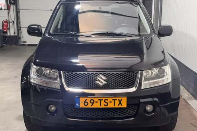 Suzuki Grand Vitara (2007) thumbnail 2