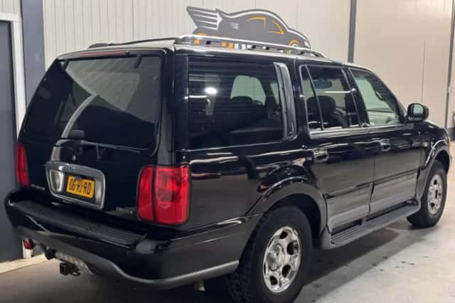Ford Navigator (1998) thumbnail 5