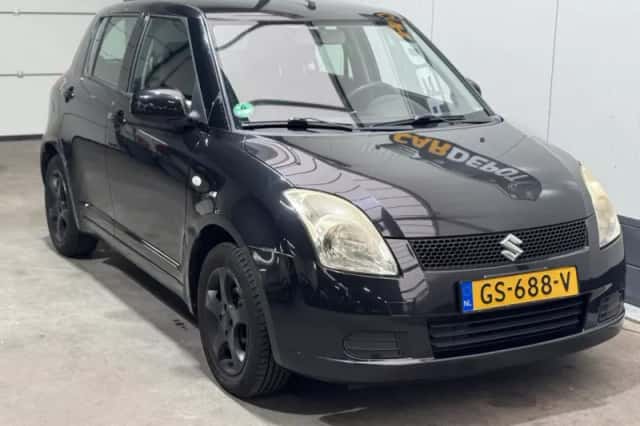 Suzuki Swift (2007) thumbnail 3