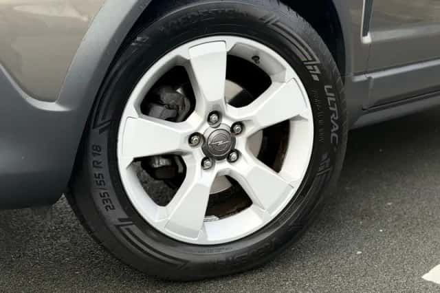 Opel Antara (2007) thumbnail 3