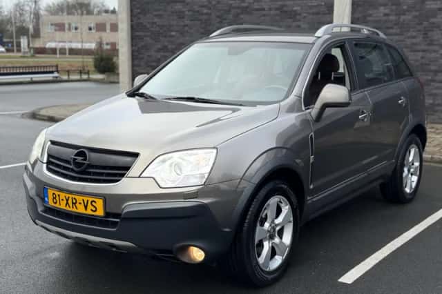 Opel Antara (2007) thumbnail 4