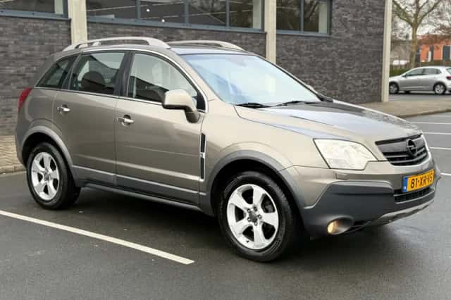 Opel Antara (2007) thumbnail 6