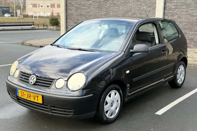 Volkswagen Polo (2002) thumbnail 4
