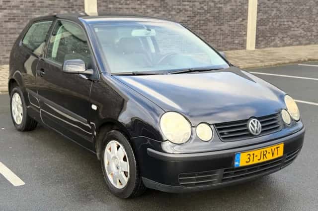Volkswagen Polo (2002) thumbnail 5