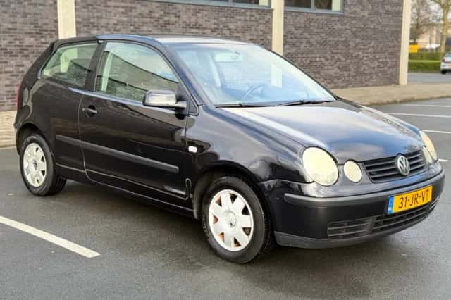 Volkswagen Polo (2002) thumbnail 6
