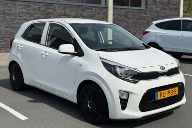 Kia Picanto (2017) thumbnail 5