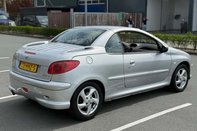Peugeot 206 (2004) thumbnail 6