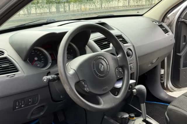 Renault Mégane (2005) thumbnail 2