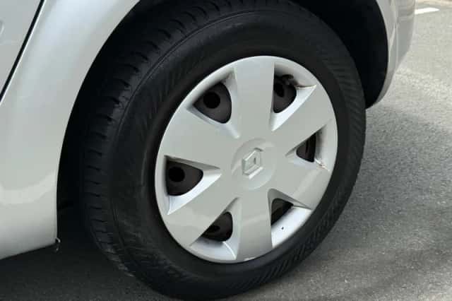 Renault Mégane (2005) thumbnail 3