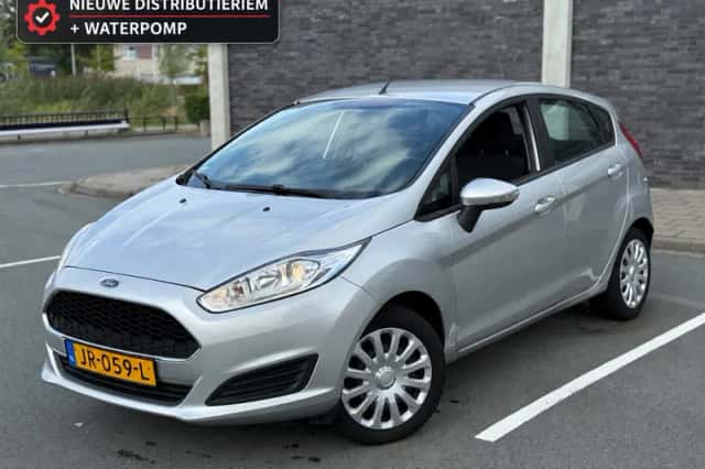 Ford Fiesta (2016) thumbnail 1