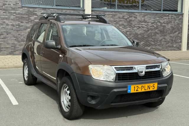 Dacia Duster (2011) thumbnail 6