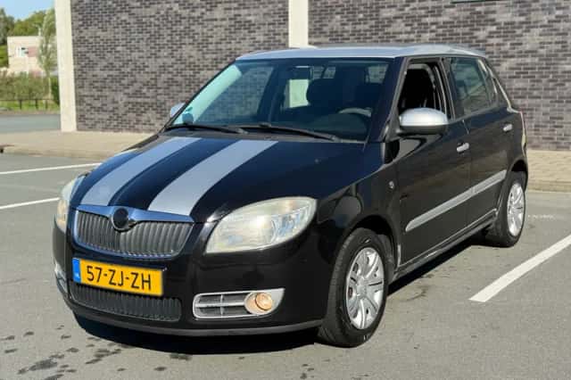 Škoda Fabia (2008) thumbnail 4