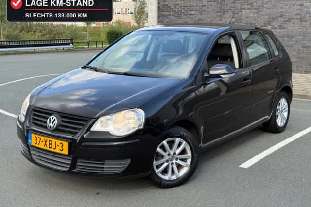 Volkswagen Polo (2009) thumbnail 1