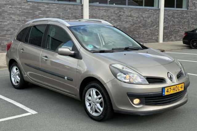 Renault Clio (2008) thumbnail 6
