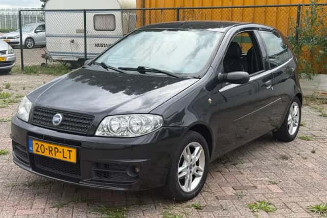 Fiat Punto (2005) thumbnail 1