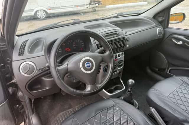 Fiat Punto (2005) thumbnail 6