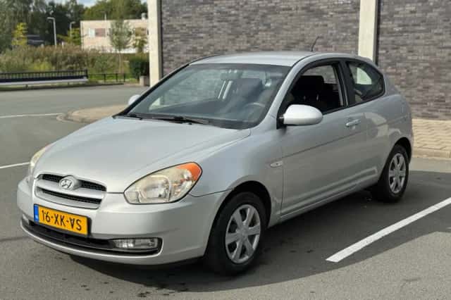 Hyundai Accent (2007) thumbnail 4