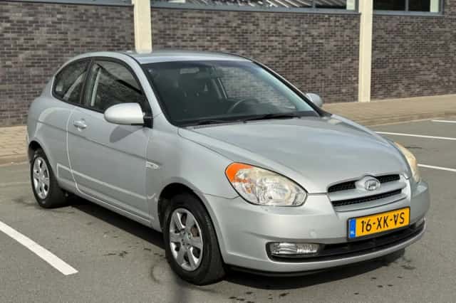 Hyundai Accent (2007) thumbnail 5