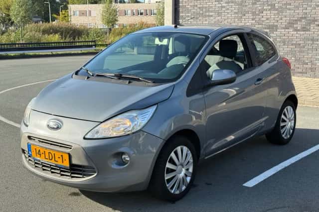 Ford Ka (2010) thumbnail 4