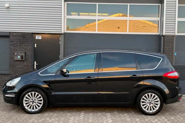 Ford S-Max (2013) thumbnail 5