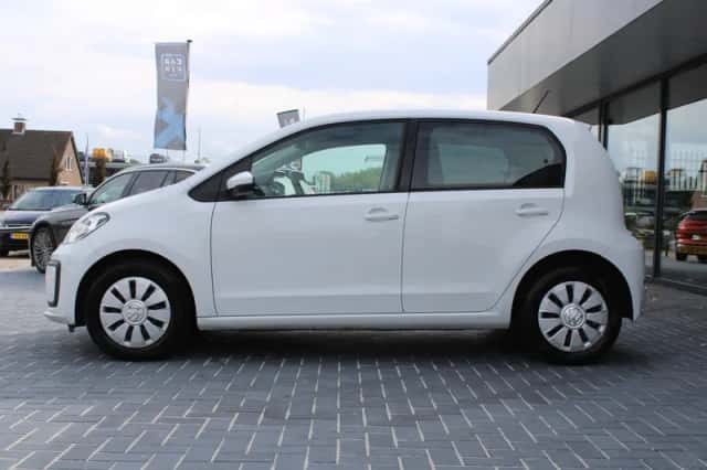Volkswagen Up! (2019) thumbnail 4
