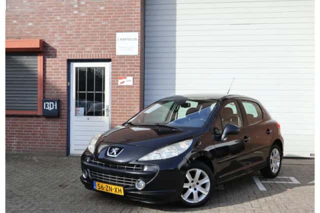 Peugeot 207 (2008) thumbnail 1