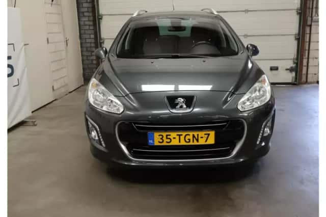 Peugeot 308 (2012) thumbnail 2