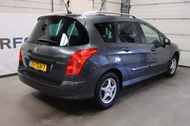 Peugeot 308 (2012) thumbnail 6