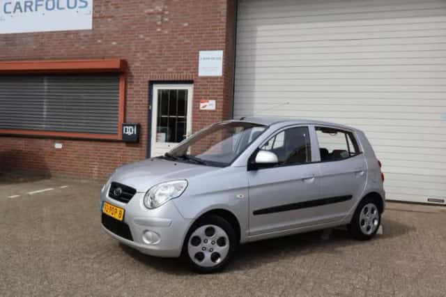 Kia Picanto (2011) thumbnail 1